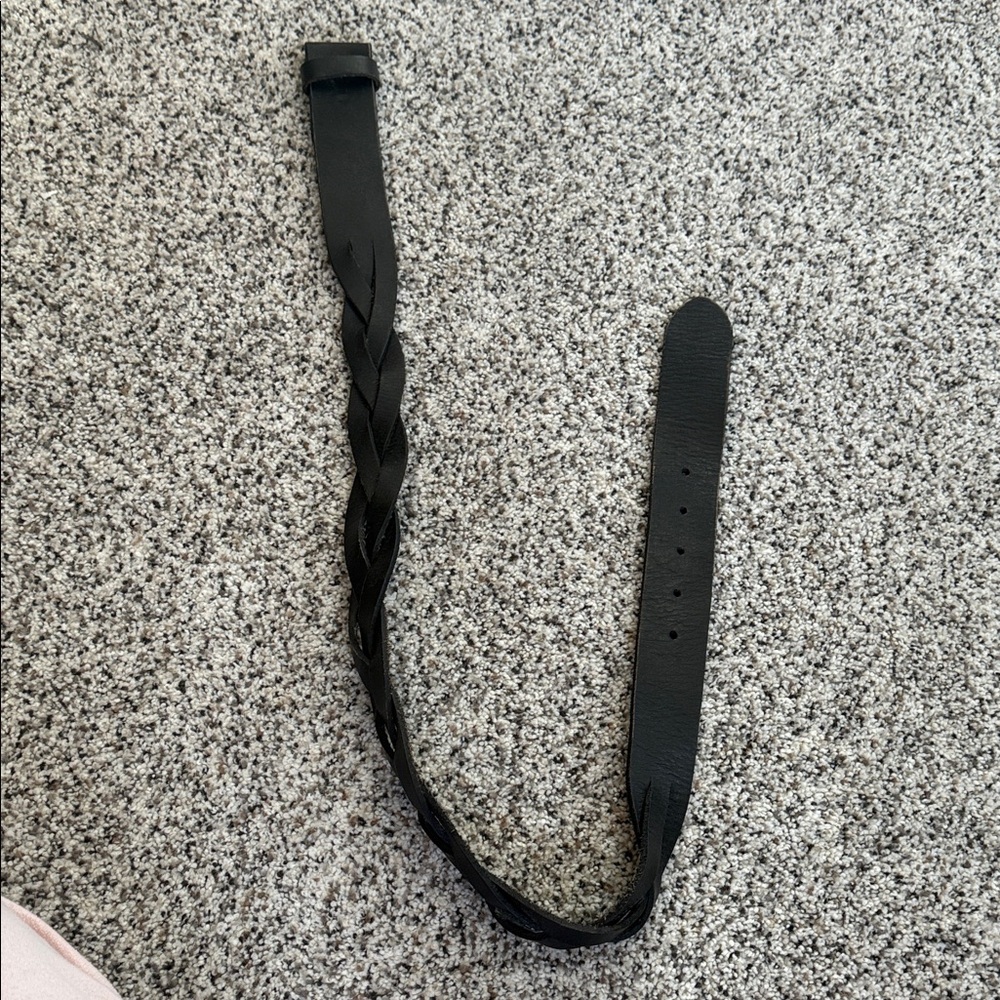 Woven Black Leather Women’s Belt